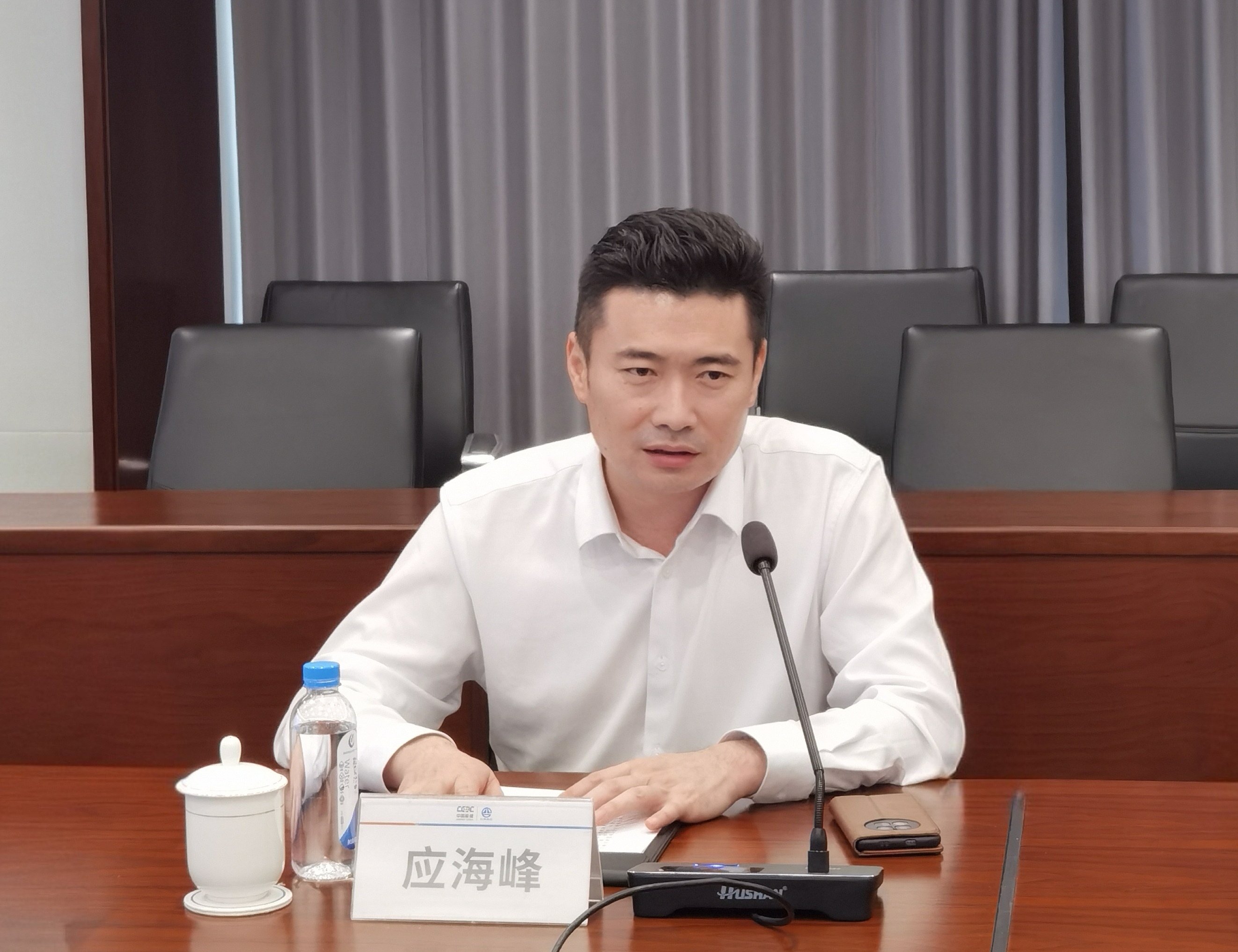 集团副总裁（规划设计）应海峰.jpg